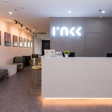 Inkk Hotel @ Aeropod By Pinstay โกตาคินาบาลู ภายนอก รูปภาพ